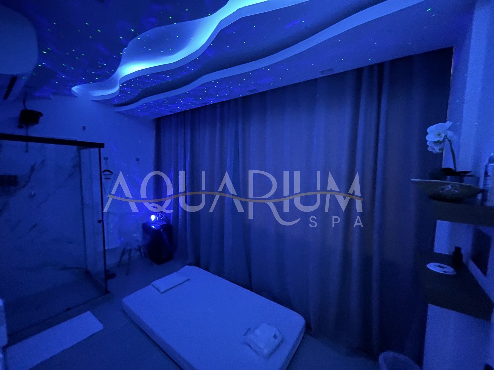 Image showcasing Desfrute de uma experiência única com as nossas Massagens - Aquarium Spa